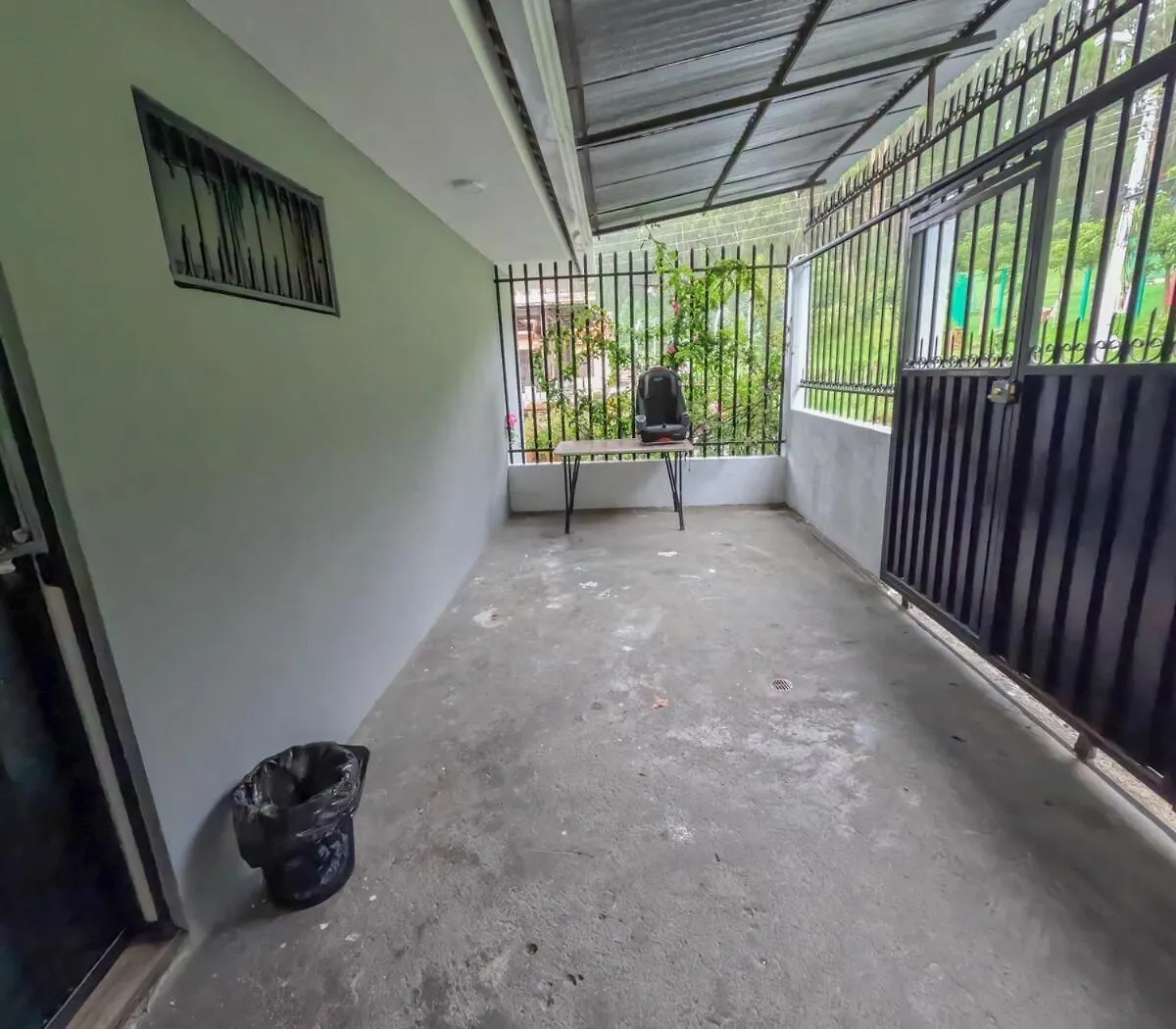 クエンカ Casa Amplia Frente A Un Parque, Se Aceptan Mascotasヴィラ 別荘
